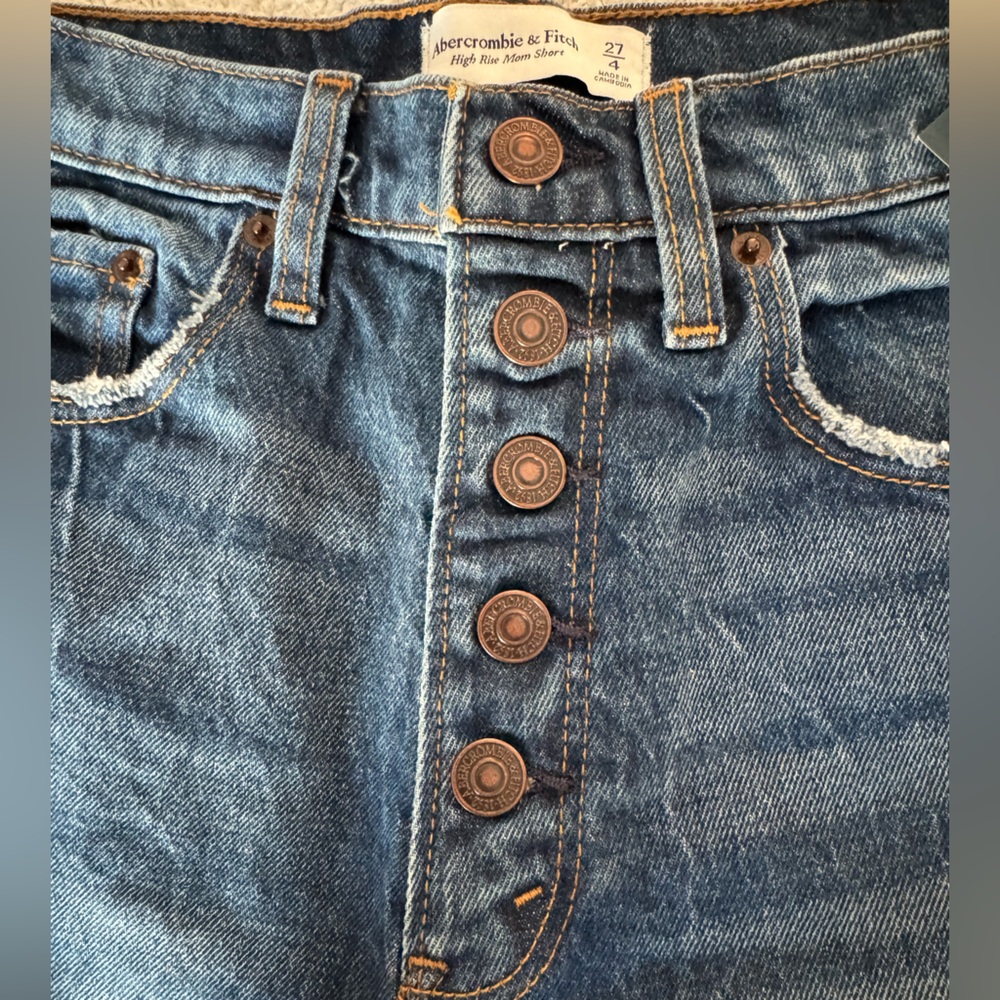 Curve Love High Rise Mom Short - Picture 3 of 9